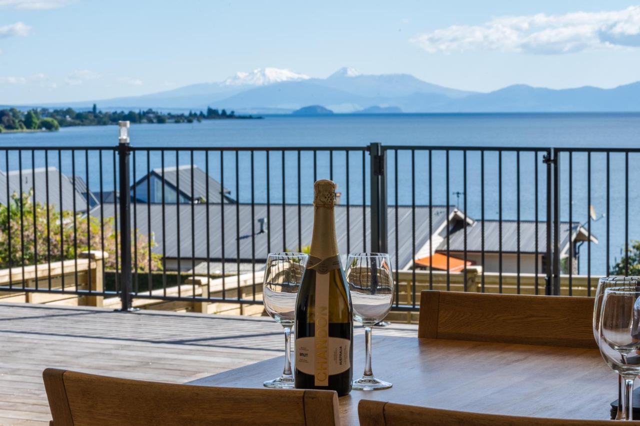 Lakeview Terrace - Taupo Holiday Home Dış mekan fotoğraf