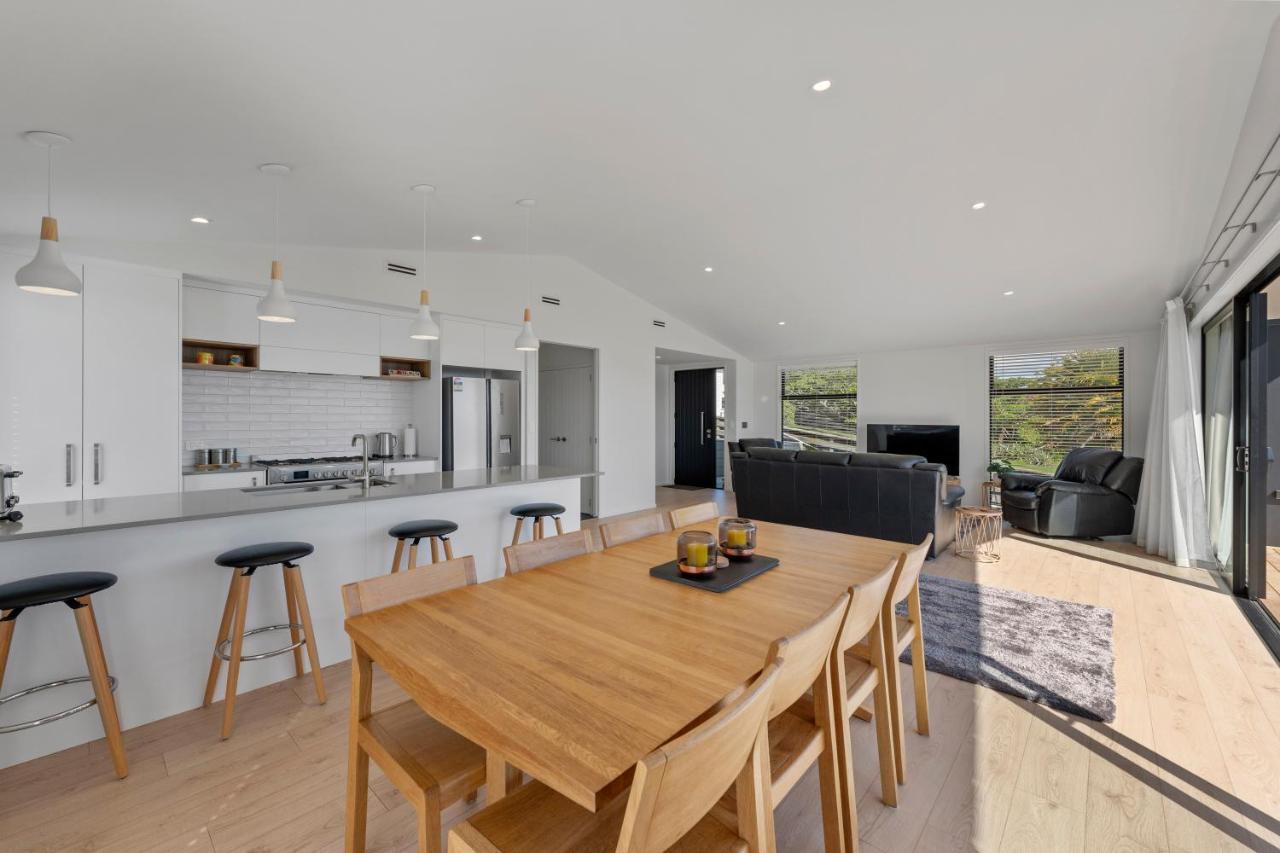 Lakeview Terrace - Taupo Holiday Home Dış mekan fotoğraf