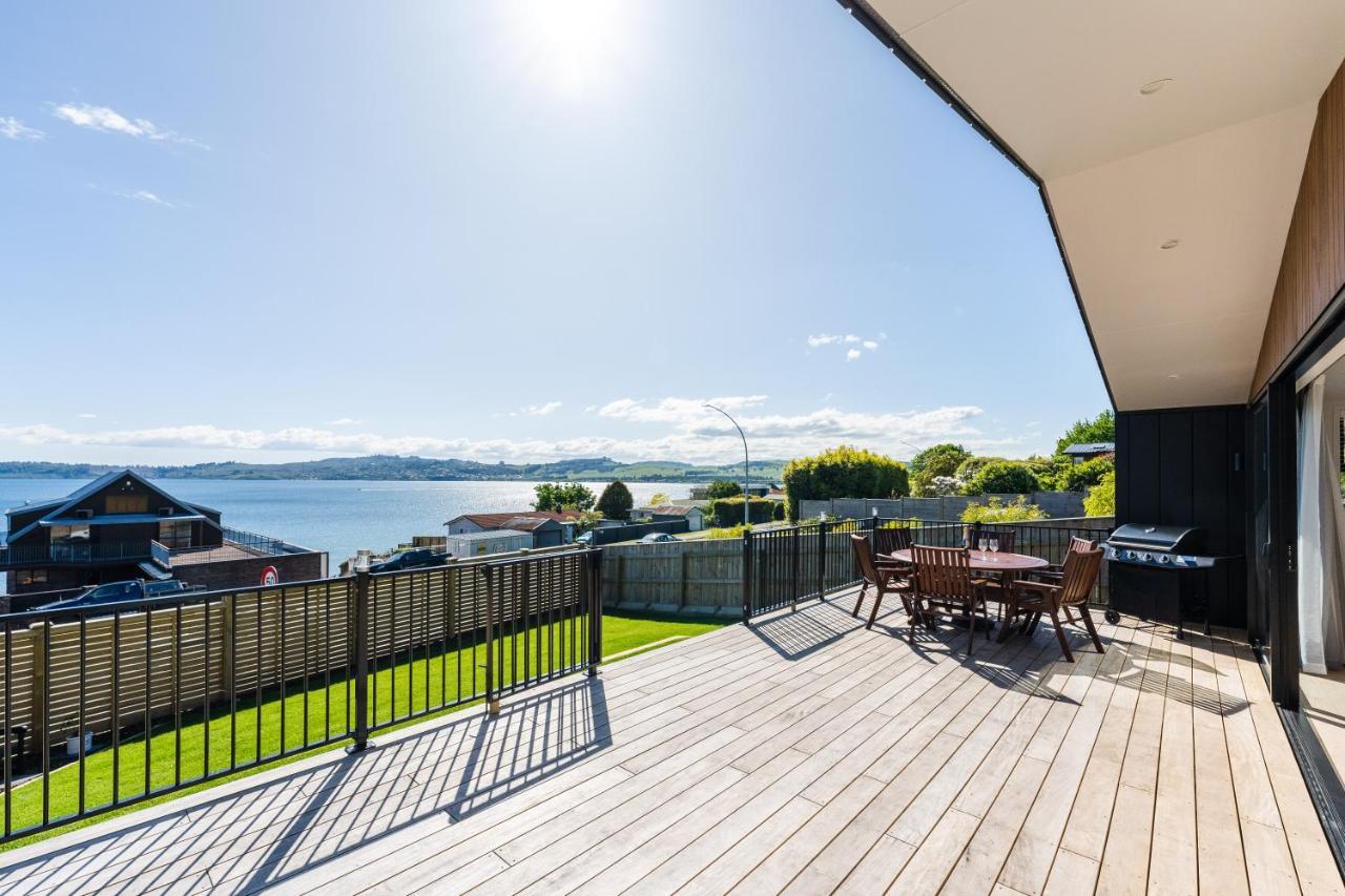 Lakeview Terrace - Taupo Holiday Home Dış mekan fotoğraf